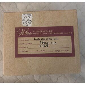 1974 NOS UNUSED WILTON candy clay cutter sets #1908-100 KOREA craft icing